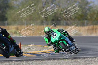 media/Oct-30-2022-CVMA (Sun) [[fb421c3cec]]/Race 12 Supersport Open/